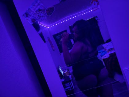 kreamymamii OnlyFans picture