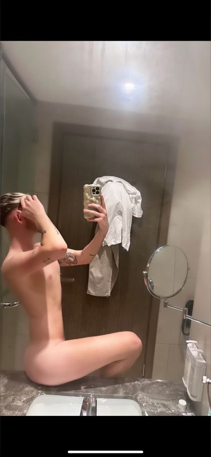 lewisoz OnlyFans picture