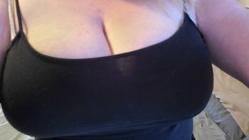 BlueEyedPiercedMILF