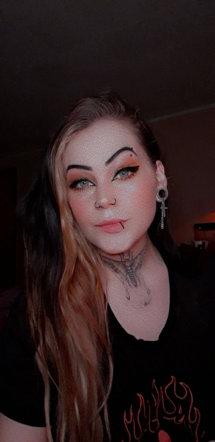 lezzyhotmess OnlyFans picture