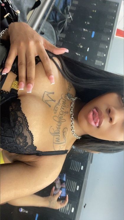 mhmyouloveme OnlyFans picture