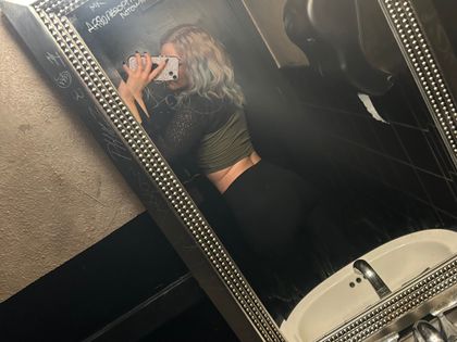 loloren OnlyFans picture