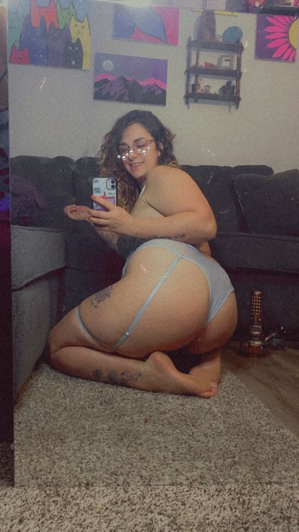 nextdoorwh0re OnlyFans picture