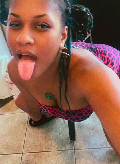 mailorderwifey OnlyFans picture