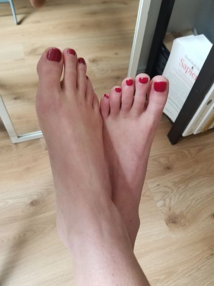 thesedamnfeet OnlyFans picture