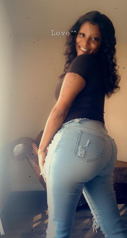myqueenbebe OnlyFans picture