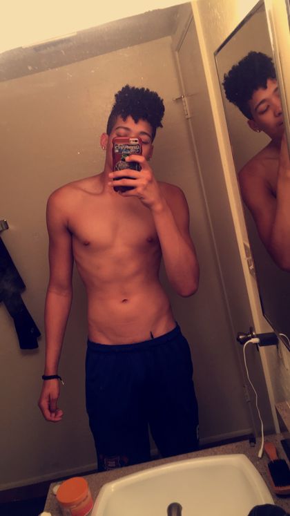 lavishlightskin OnlyFans picture