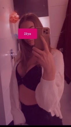 youryoungmommy OnlyFans picture