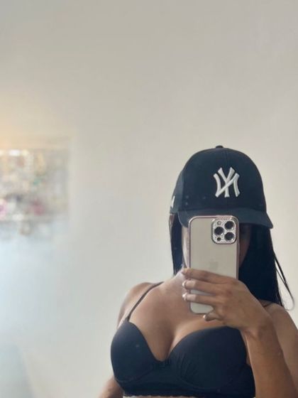 casalovelly OnlyFans picture