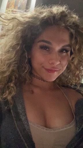 alisiaraee OnlyFans - Free Trial - Photos - Socials | FansMetrics.com