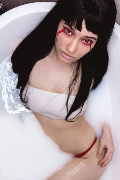 illy_thecursedgirl OnlyFans picture