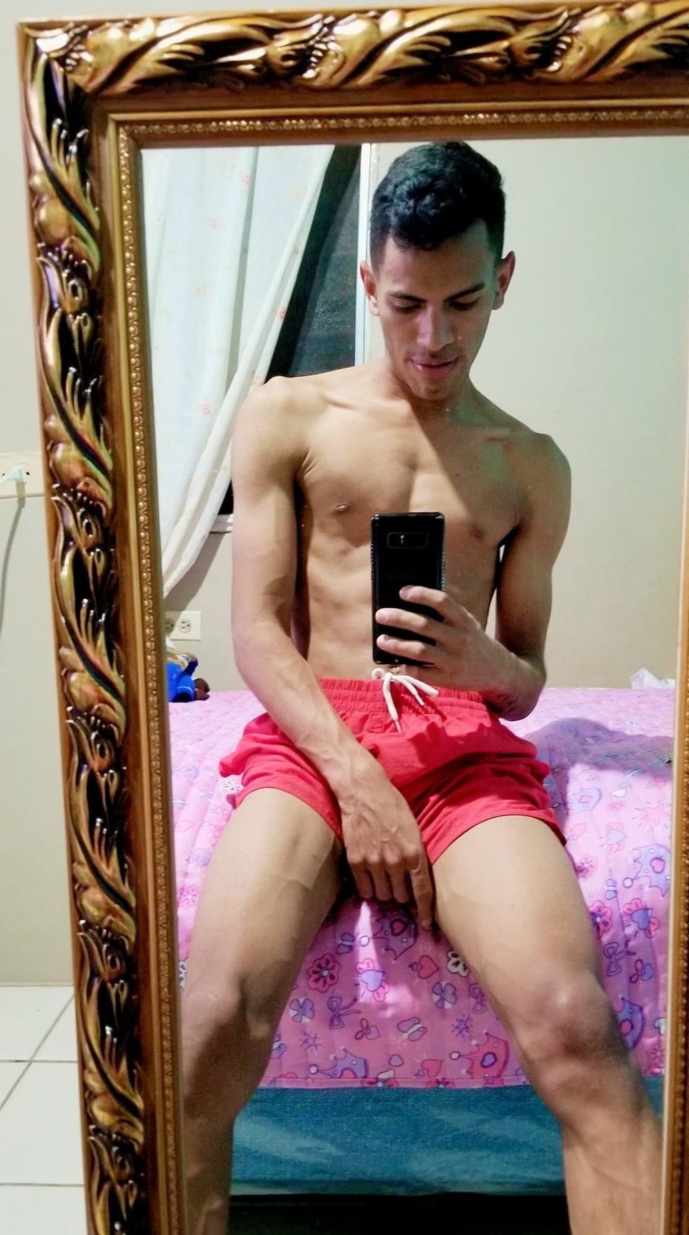 catrachito.com OnlyFans profile picture