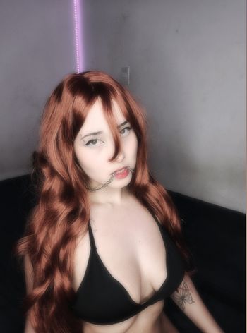 Thaís