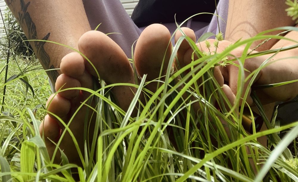 betweenyourtoes OnlyFans profile picture
