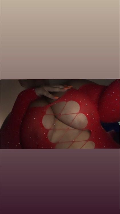 layexpensive OnlyFans picture