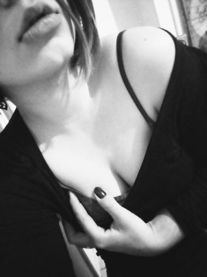 erotica-louise OnlyFans picture