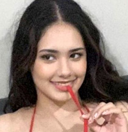 Best Hot Julia OnlyFans Accounts | FansMetrics.com