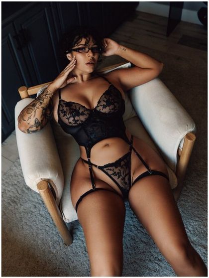 officialzoerenea OnlyFans picture
