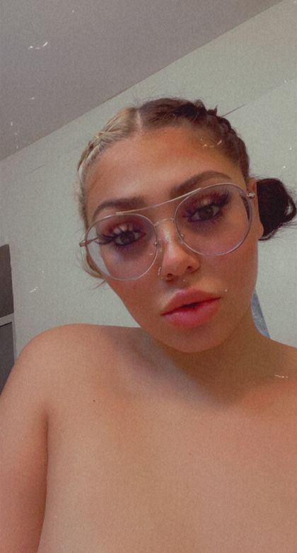 ziastrips420 OnlyFans picture