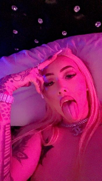 pinksnowww OnlyFans profile picture
