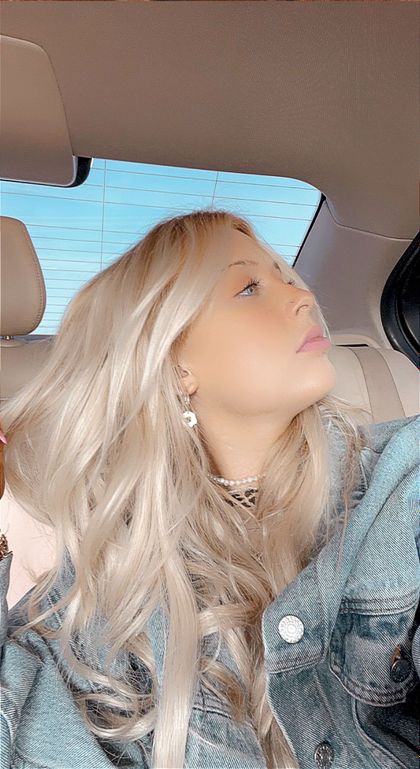 favpetitegalxo OnlyFans picture