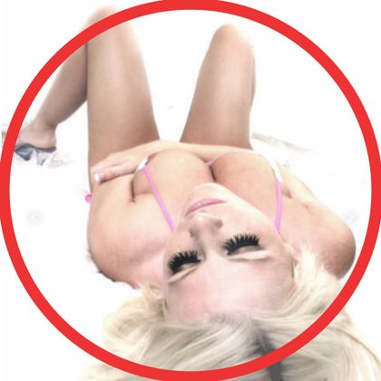 nikkilee OnlyFans picture