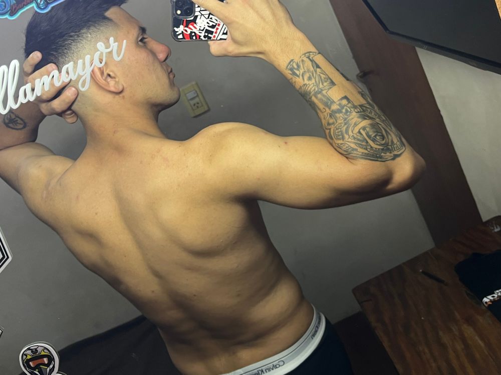 crisvillamayor OnlyFans profile picture