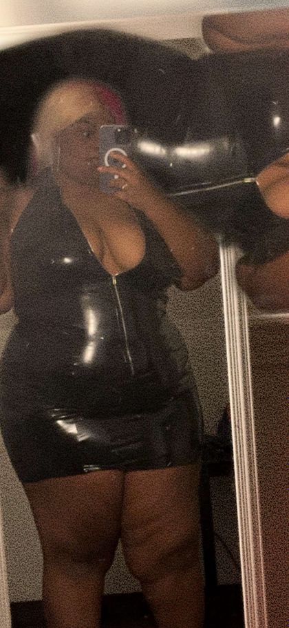 thickishmickii OnlyFans picture