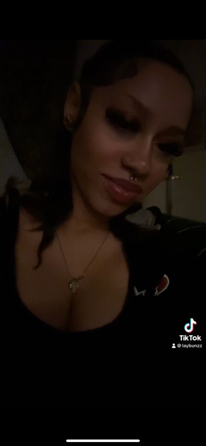 laybunniez OnlyFans picture
