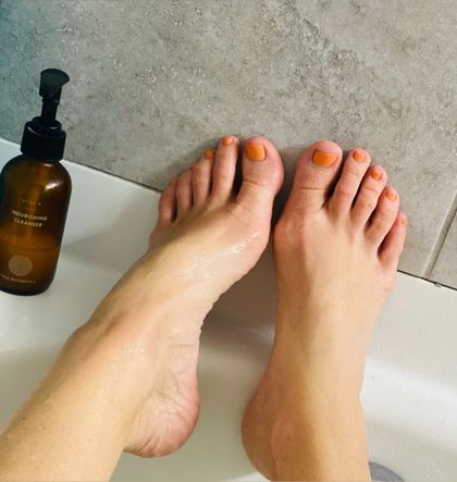 sweet2feet42 OnlyFans picture