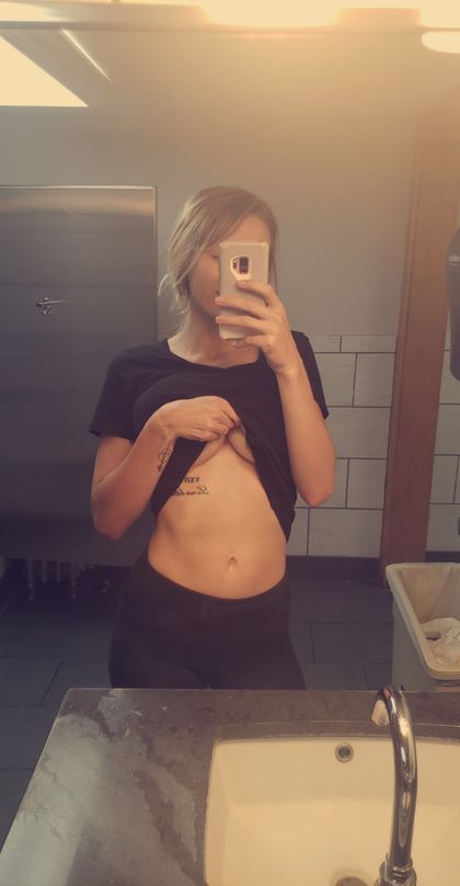 blondemama23 OnlyFans picture