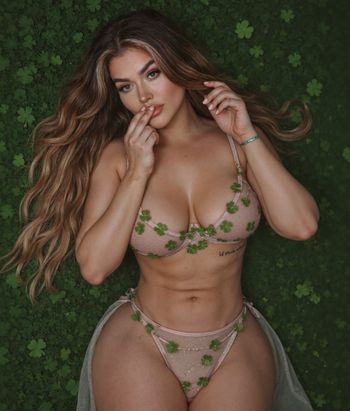 Biggest ASS on OF