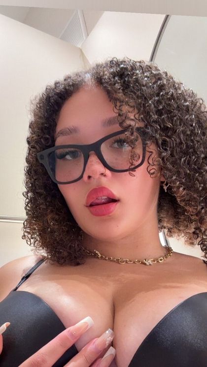 lisaaxmarie OnlyFans picture