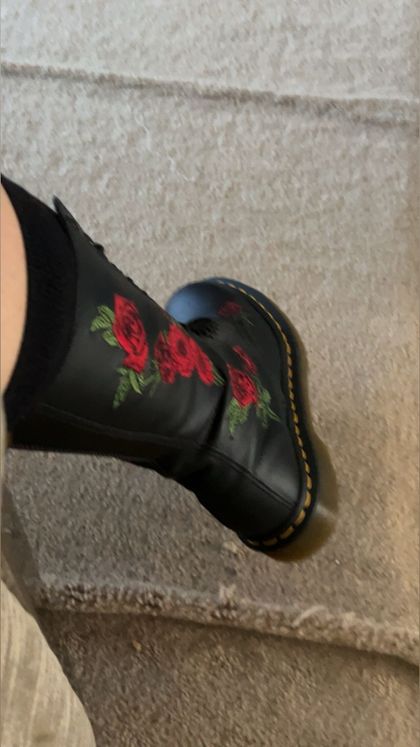wrigglyfeet OnlyFans picture
