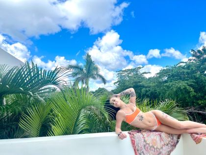 yourlittlejuicyfruit OnlyFans picture