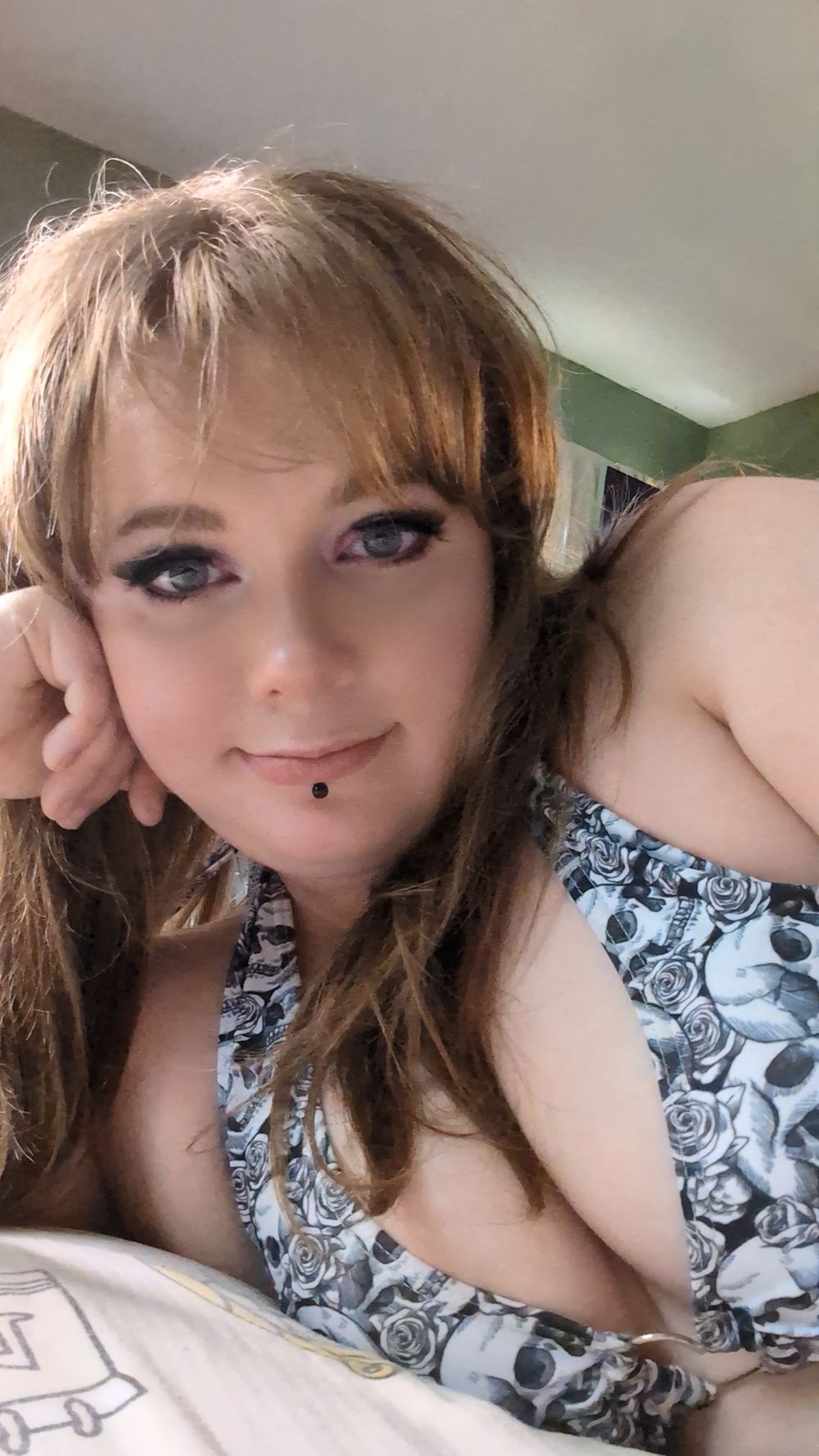 gloomymommi OnlyFans profile picture