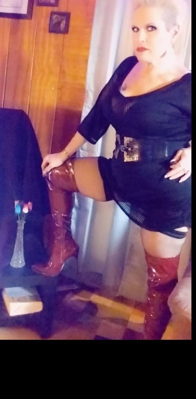sassy_in_heels OnlyFans profile picture