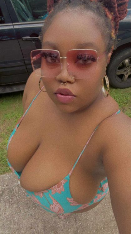 carmel_funsizebbw1 OnlyFans picture