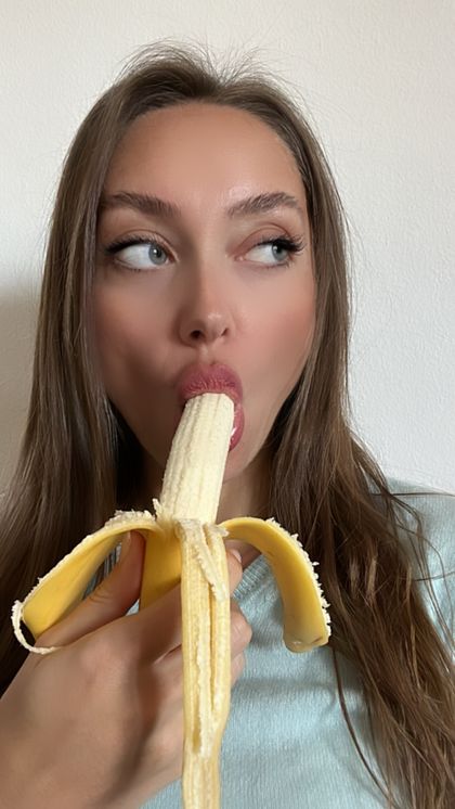 virginvivienne OnlyFans picture