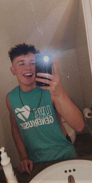 u63985715 OnlyFans picture