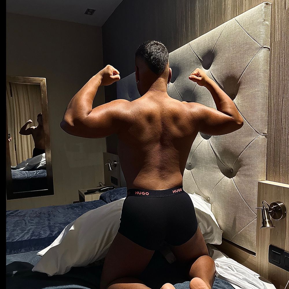 latinbottomx OnlyFans profile picture