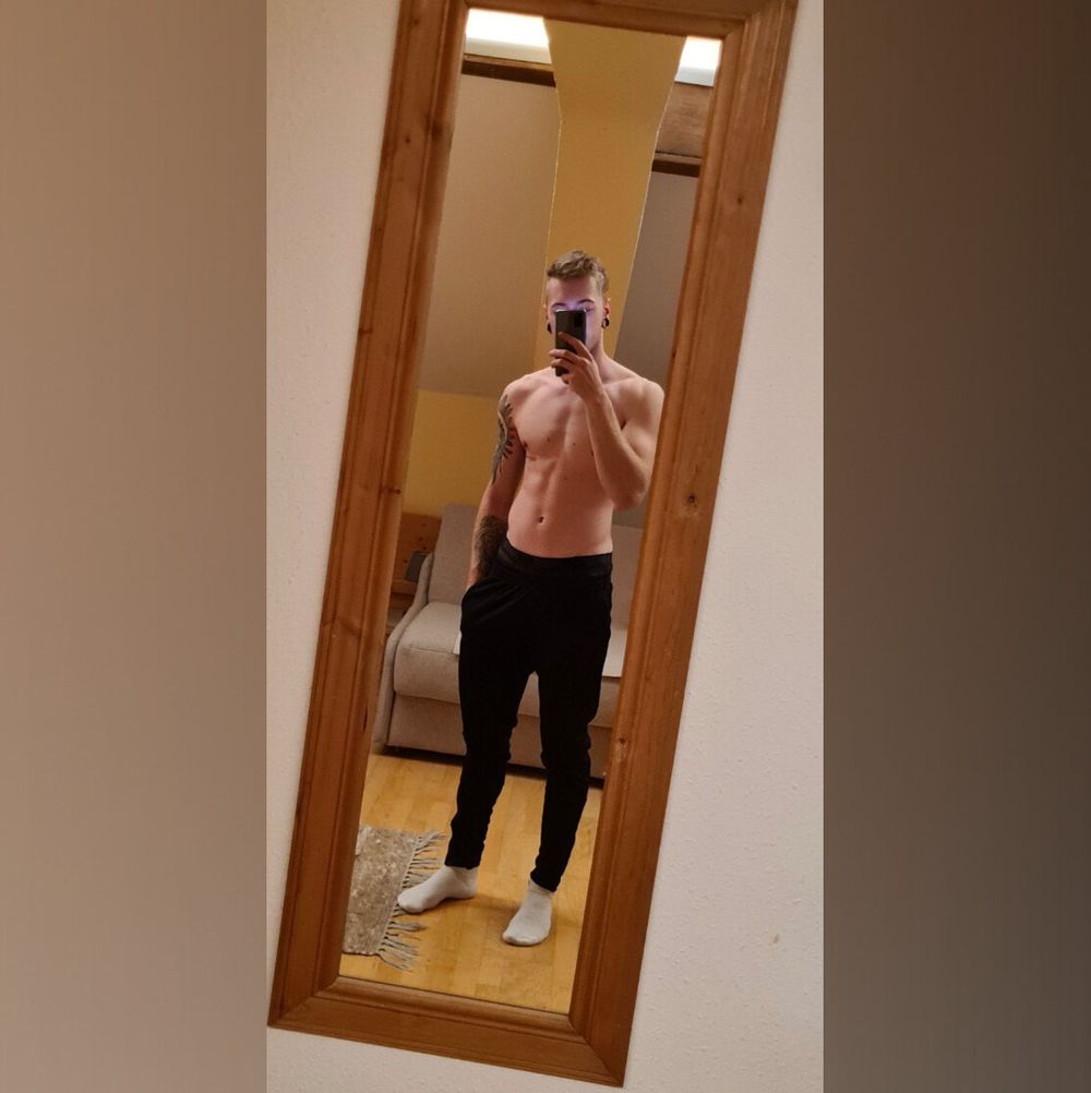 gentle_johnny98 OnlyFans profile picture
