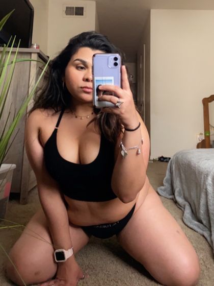 lareinabellaca OnlyFans picture