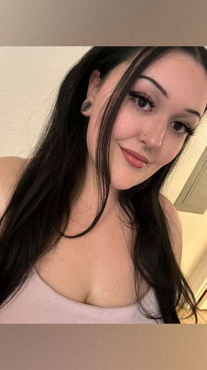 xannavalentinex OnlyFans picture