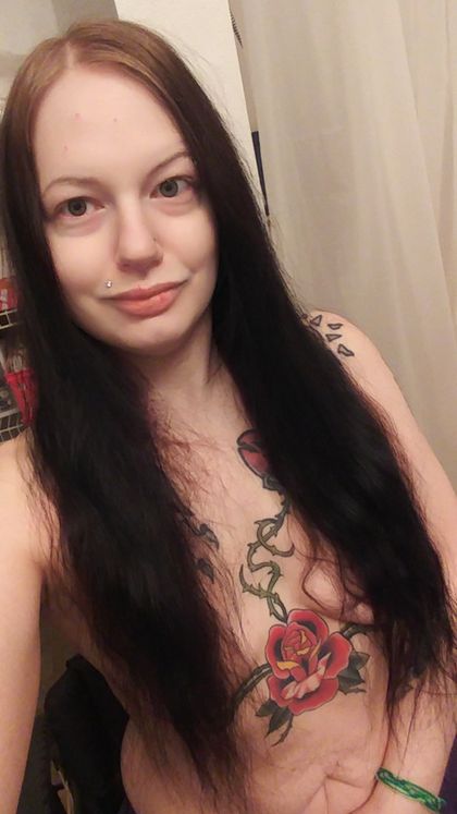 frostyvixen OnlyFans picture
