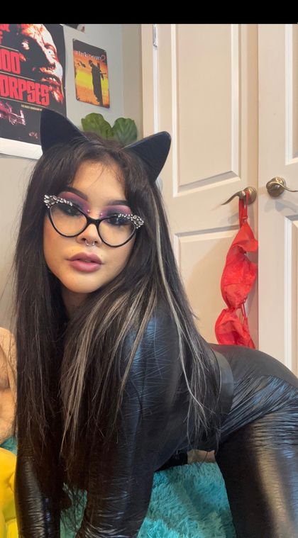 Female Best Asian OnlyFans of 2022 | FansMetrics.com