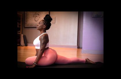 yogahipsntrix OnlyFans picture