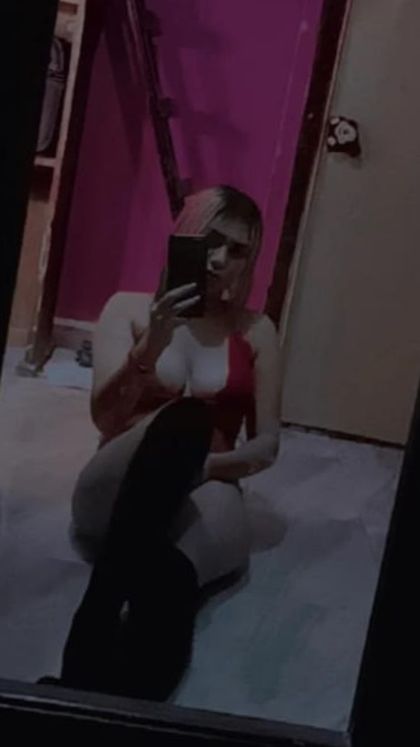 nicol_q OnlyFans picture