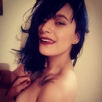 aradiaaker OnlyFans picture