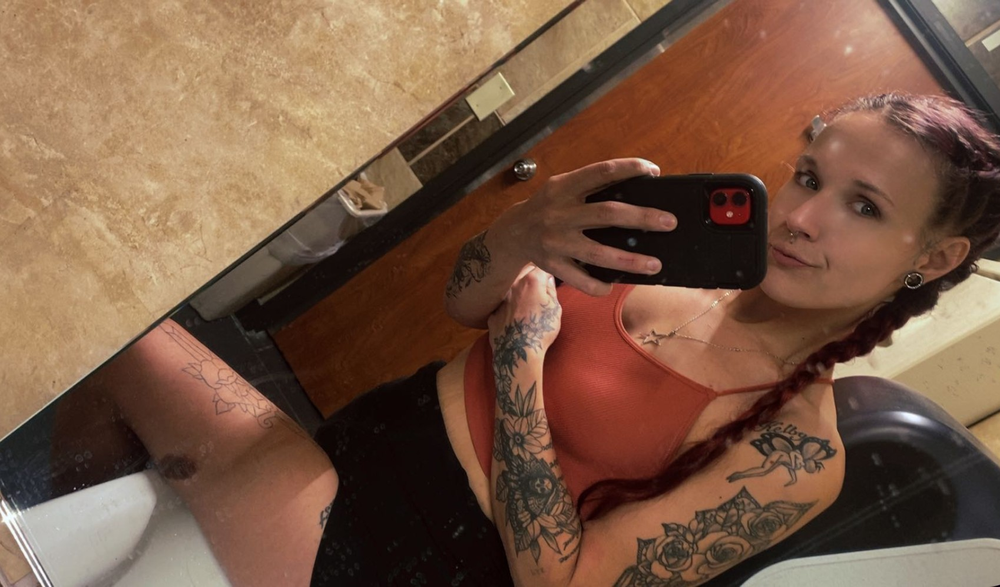 stickyhoneybunx OnlyFans profile picture
